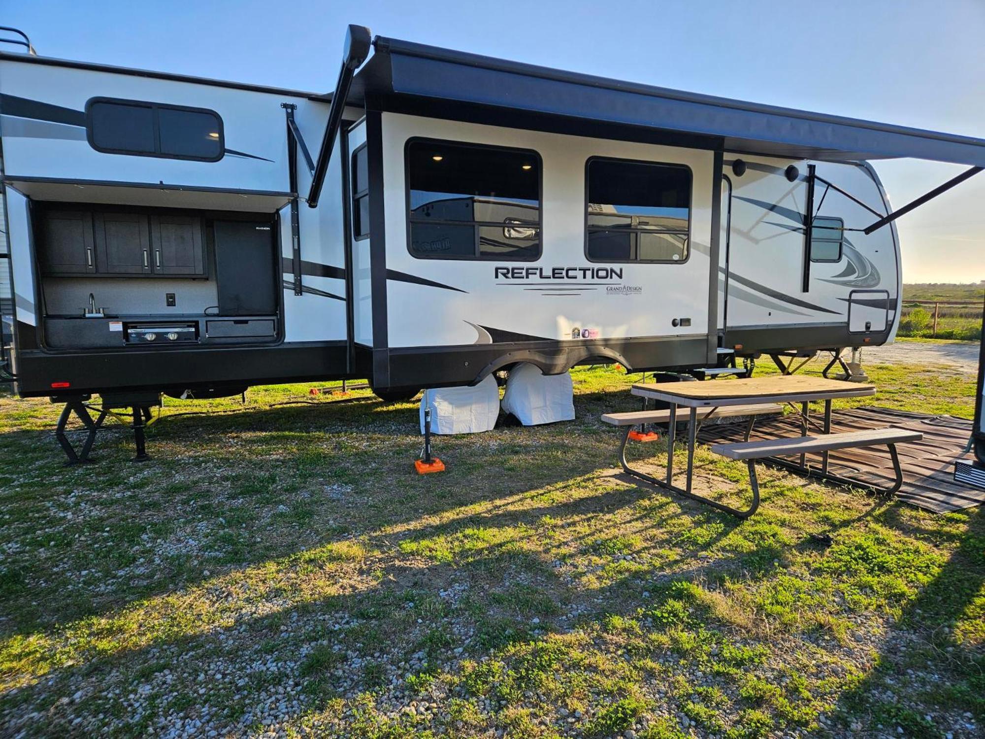 Hailey'S Beach-N-Bay Rv Resort Gilchrist Exterior photo